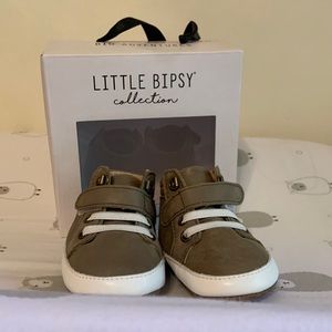 Little bipsy olive shoes